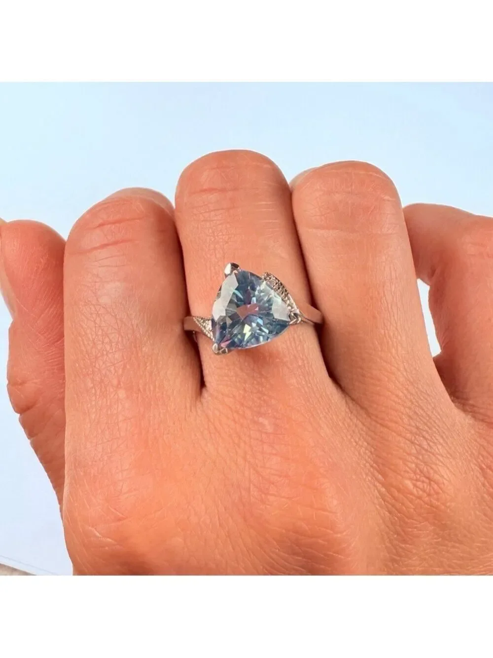 Estate 10K Solid White Gold 4 CT Mystic Topaz & Diamond Aurora Borealis Ring